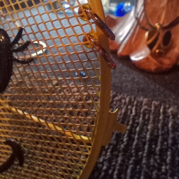 Pretty Heart Necklace + 2 pairs of tiny huggie hoop earrings - Picture 12 of 16